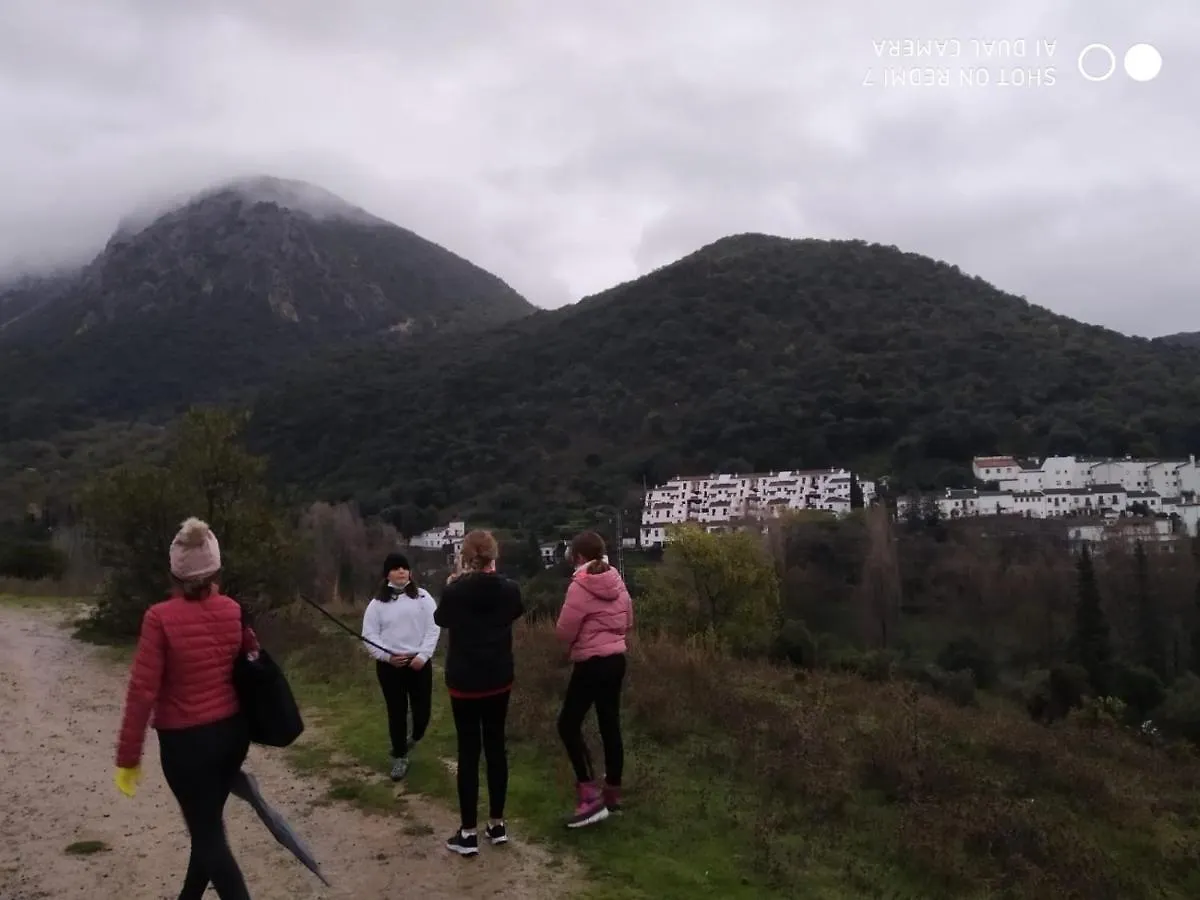 Aptm Dayma Sierra junto al río Majaceite. Benamahoma Espanha